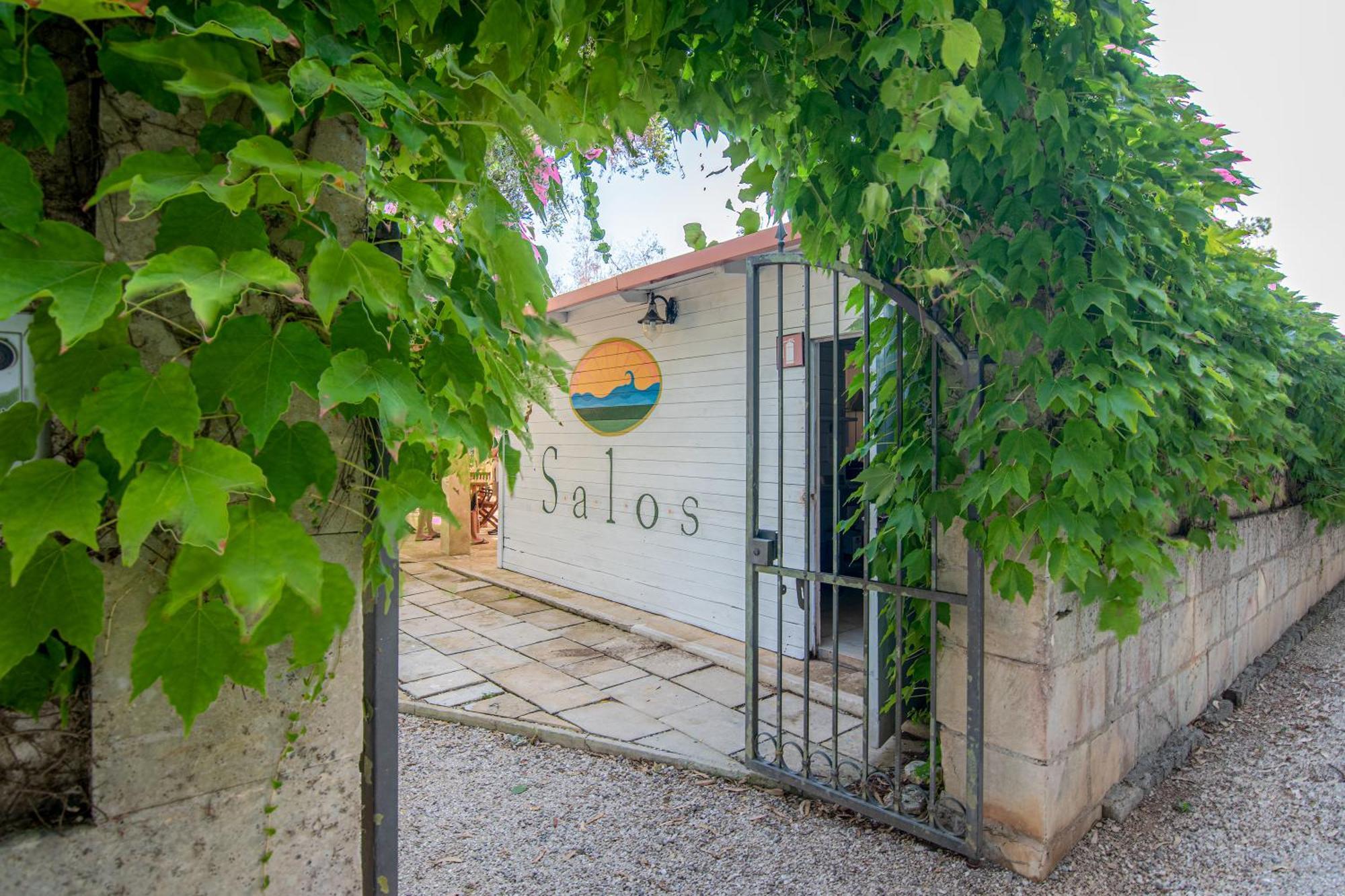 Agriturismo Salos Serra Serra Alimini Exterior foto