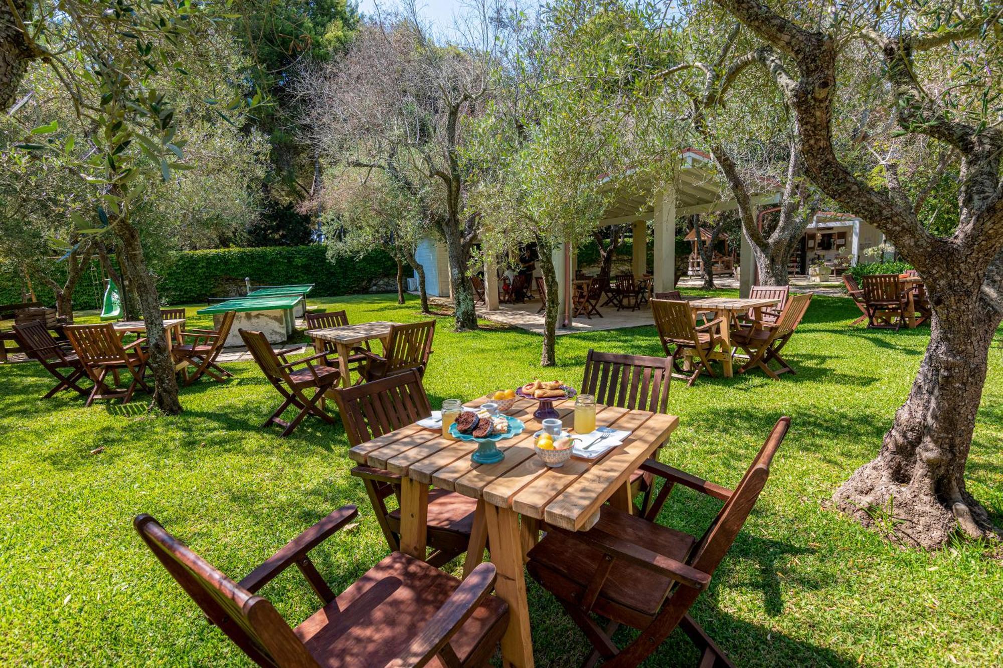 Agriturismo Salos Serra Serra Alimini Exterior foto